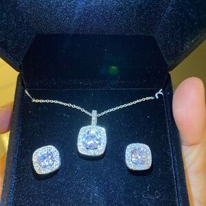 Halo Style Silver 925 Jewelry Set with Matching Ring.
